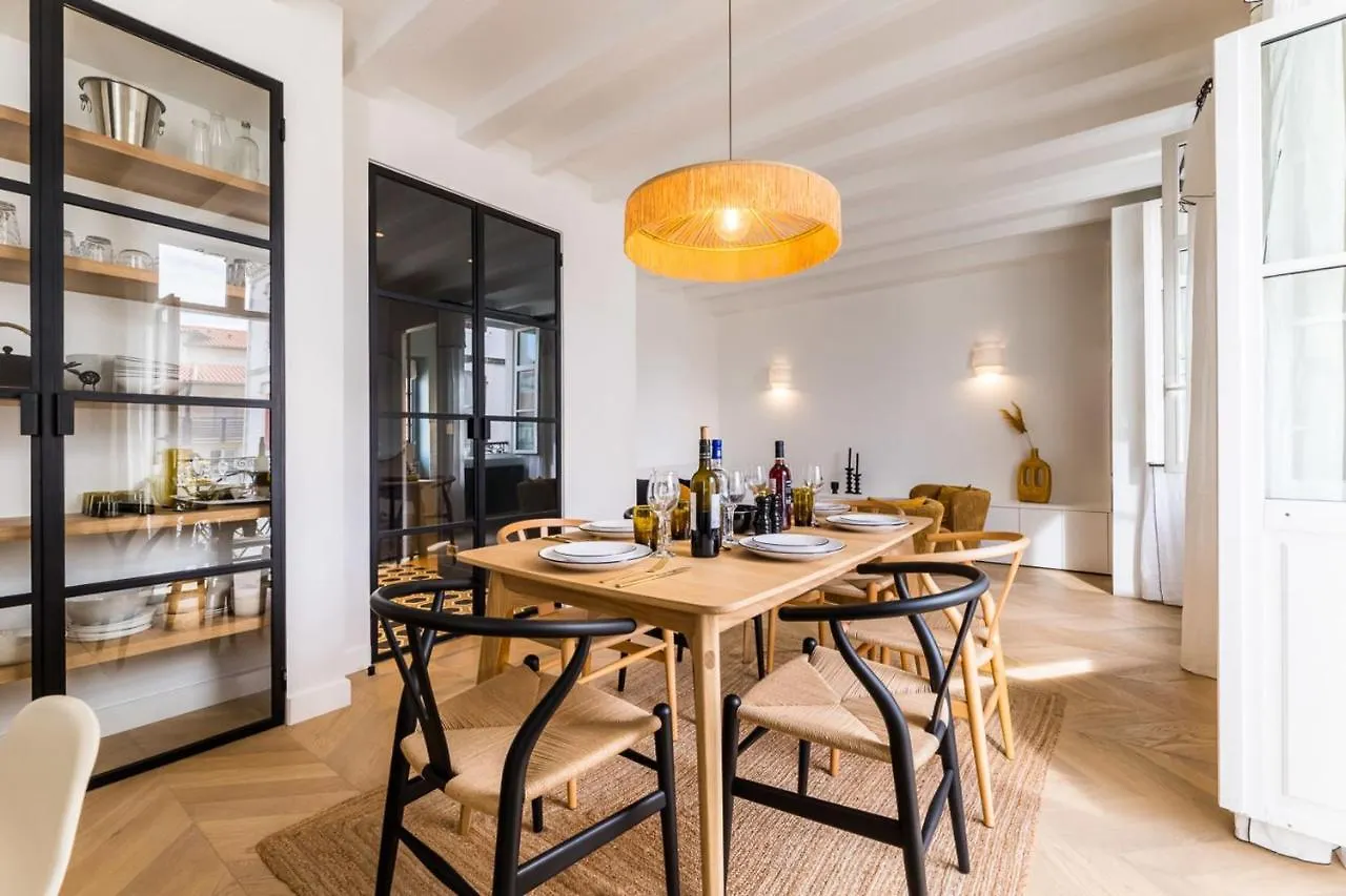 Bloom Keyweek Apartment City Center Μπιαρίτζ
