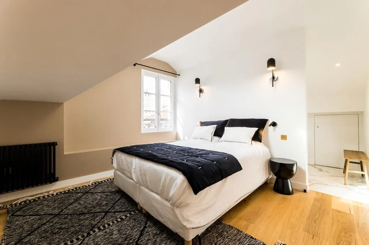 Bloom Keyweek Apartment City Center Μπιαρίτζ