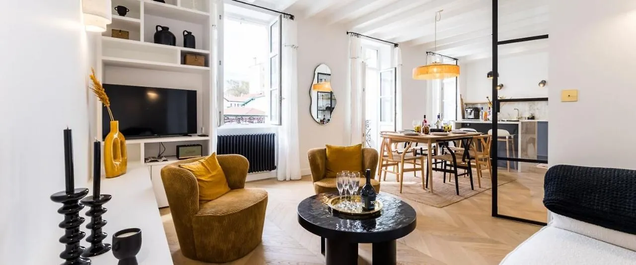Bloom Keyweek Apartment City Center Μπιαρίτζ 0*,  Γαλλία